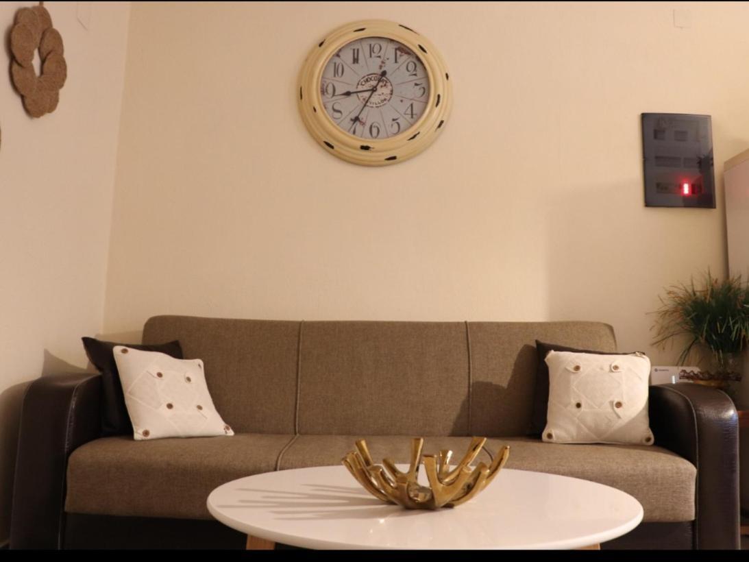 Fiosal Apartments 1 Skiathos Town Ngoại thất bức ảnh