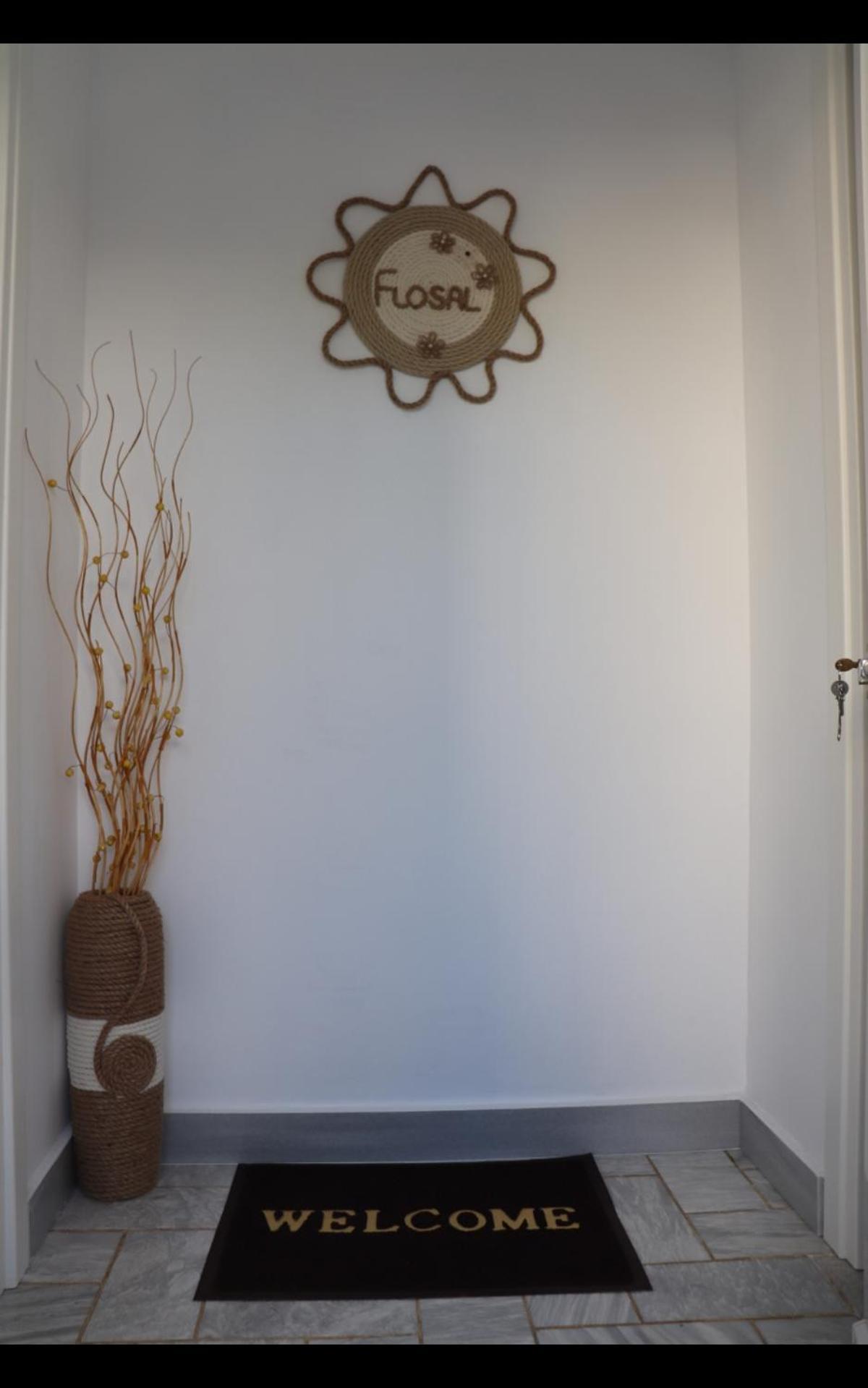 Fiosal Apartments 1 Skiathos Town Ngoại thất bức ảnh