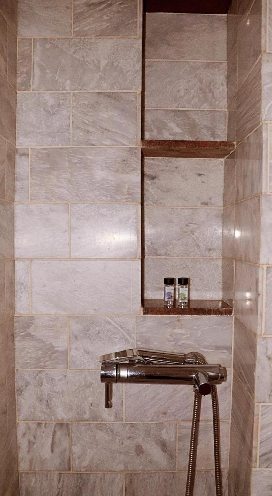 Fiosal Apartments 1 Skiathos Town Ngoại thất bức ảnh