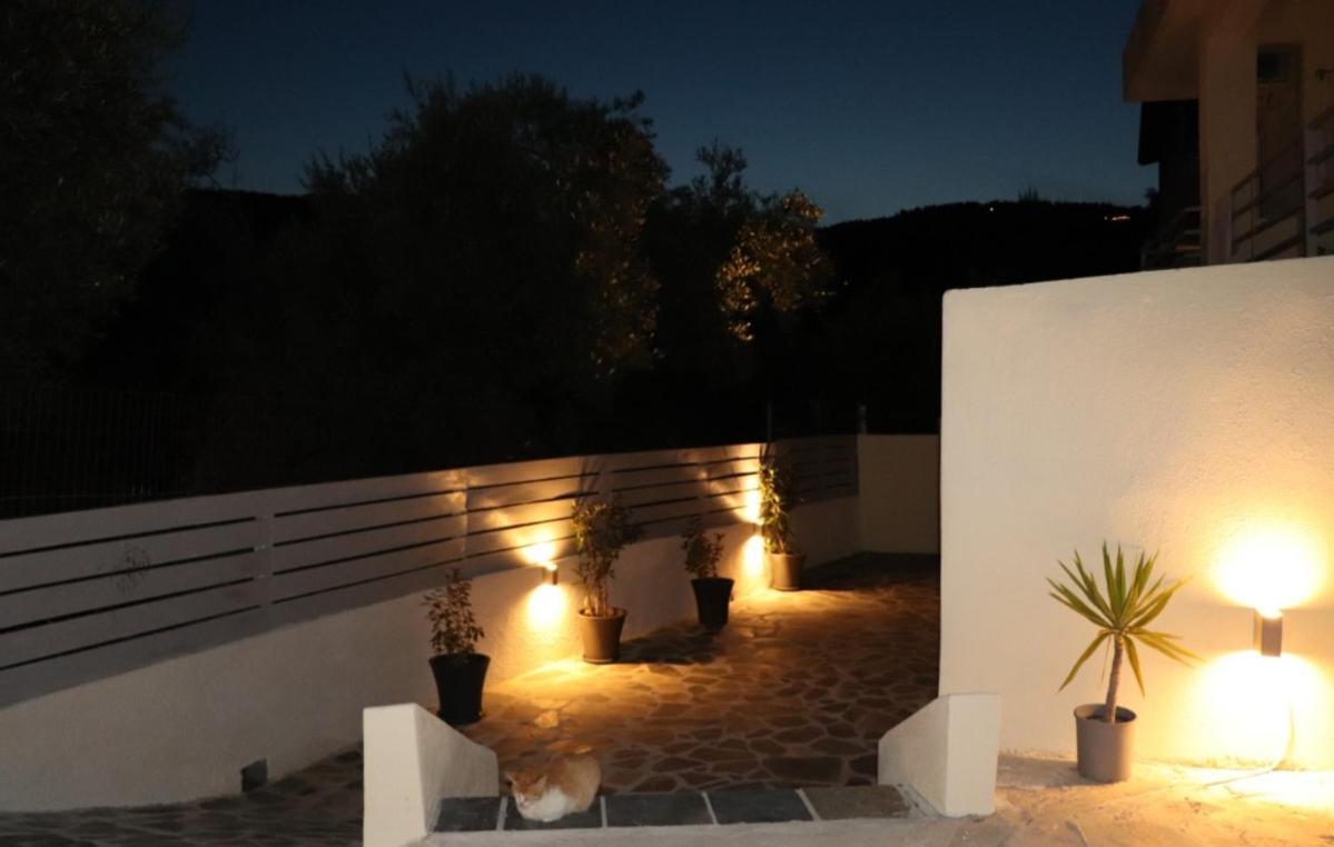 Fiosal Apartments 1 Skiathos Town Ngoại thất bức ảnh
